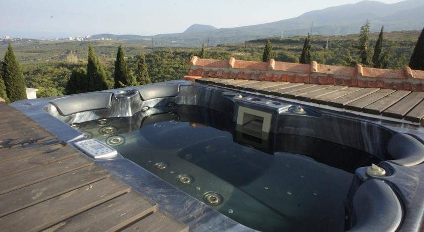 Гостиница Золотой Ветер Алушта